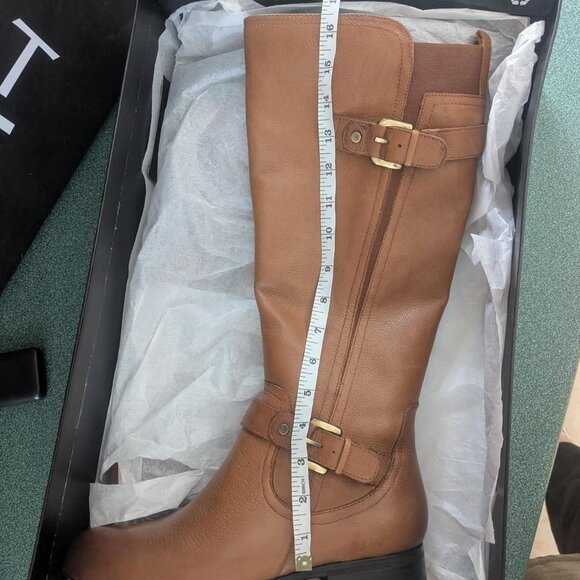 New in box  Jean Boots - Picture 14 of 15